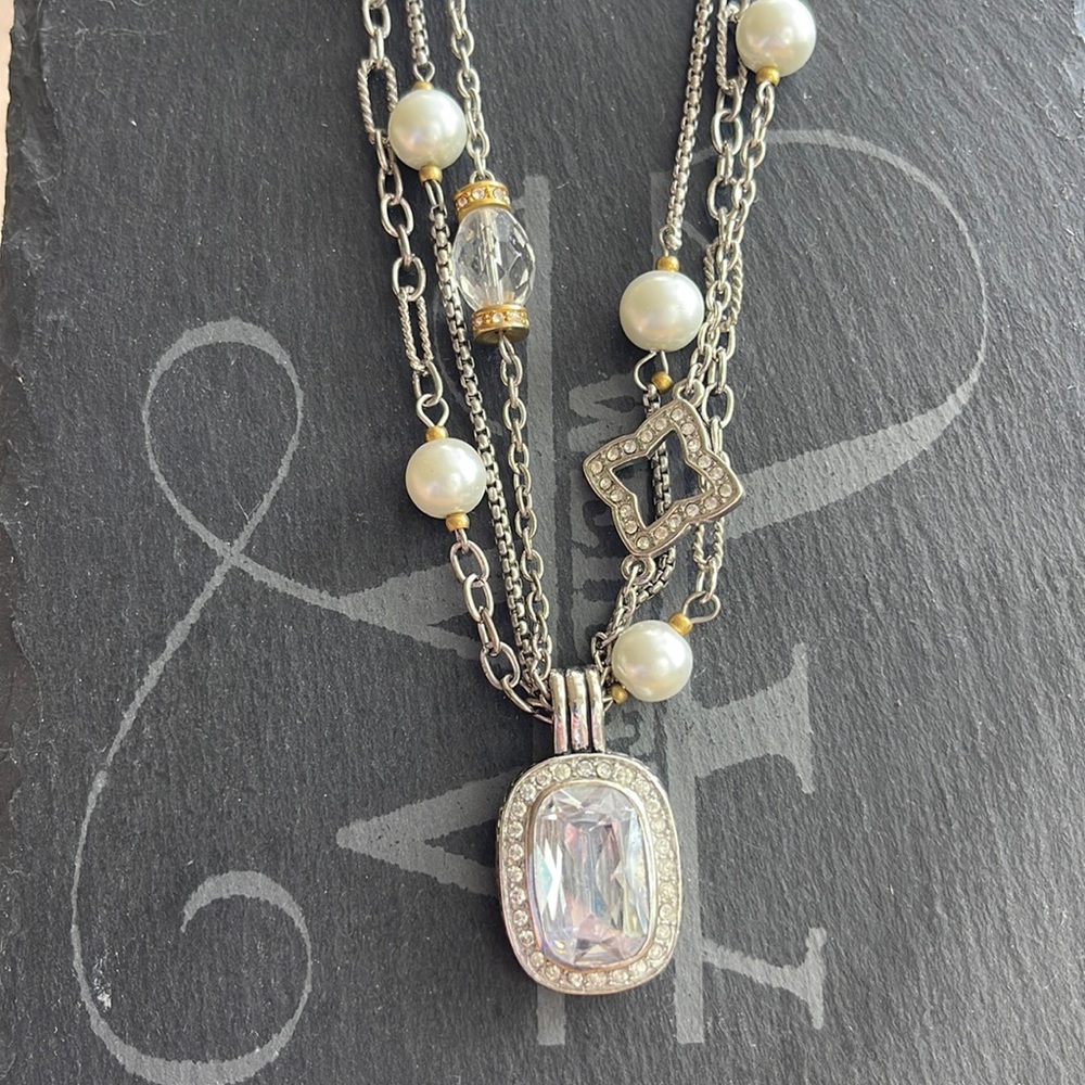 Gorgeous faux Pearl and Diamond statement necklace